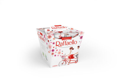 Raffaello fines gaufrettes enrobees de noix de coco fourrees noix de coco avec amande entiere ballotin de 18 pieces