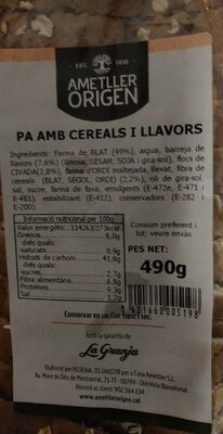 Pa amb cereals i llavors
