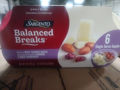 Natural White cheddar cheese, sea-salted roasted Almonds & Dried Cranberries balanced break