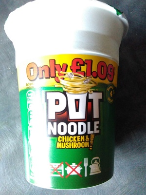 Pot noodles chicken & mushroom flavour