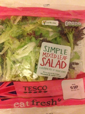 Simple mixed leaf salad